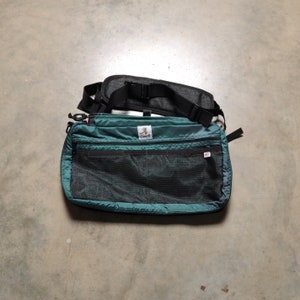vintage 80er 90er Jahre Powell Angeltasche Taille Hüfte grüne Nylon Fliegenfischertasche