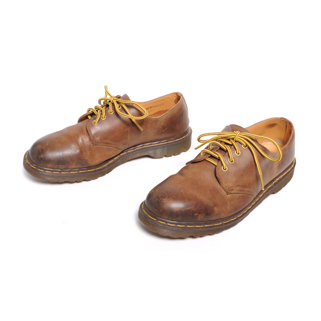 靴 Dr.Martens wing tip brown vintage il_1080xN.6187449007_q1up.jpg