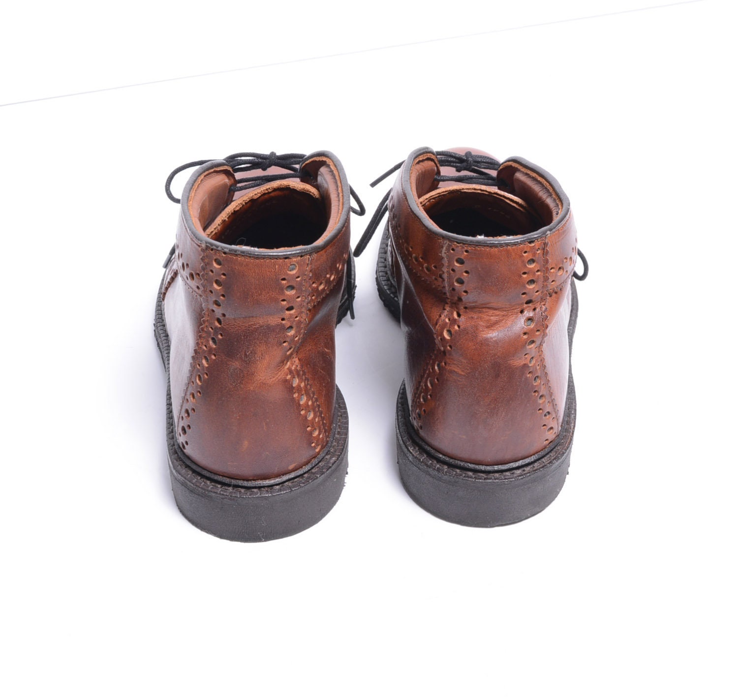 Allen Edmonds Bellevue Men Brown Leather Plain Toe Lace Up Ankle Boots Sz 8B EUC Allen Edmonds Bellevue brown leather chukka | Mercari main image 4