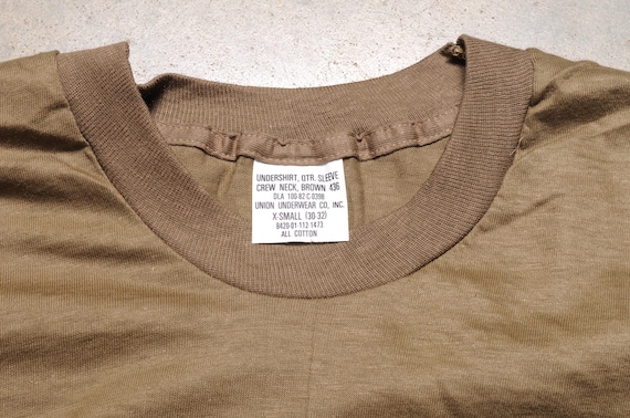 Vintage 80s US Army T-shirt Olive Drab Green Tee Shirt NOS