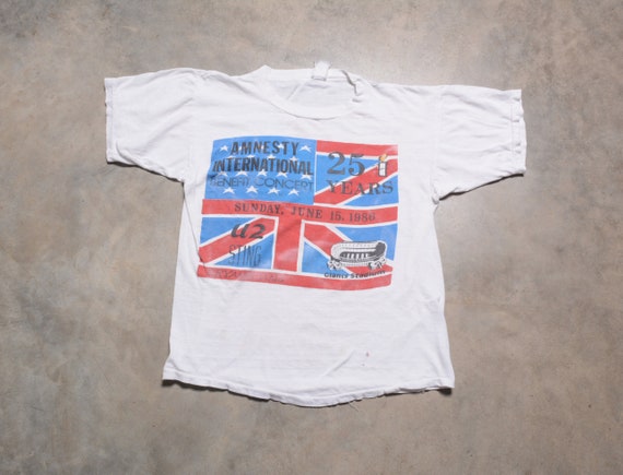 vintage 80s Amnesty International concert shirt U… - image 1