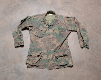 Vintage 60s Camo Jungle Jacket US Military USMC Slant Pocket