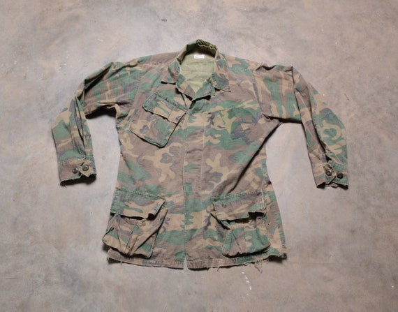 Vintage 60s Camo Jungle Jacket US Military USMC Slant Pocket