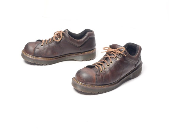 vintage 90s Dr. Martens brown leather shoes platfo