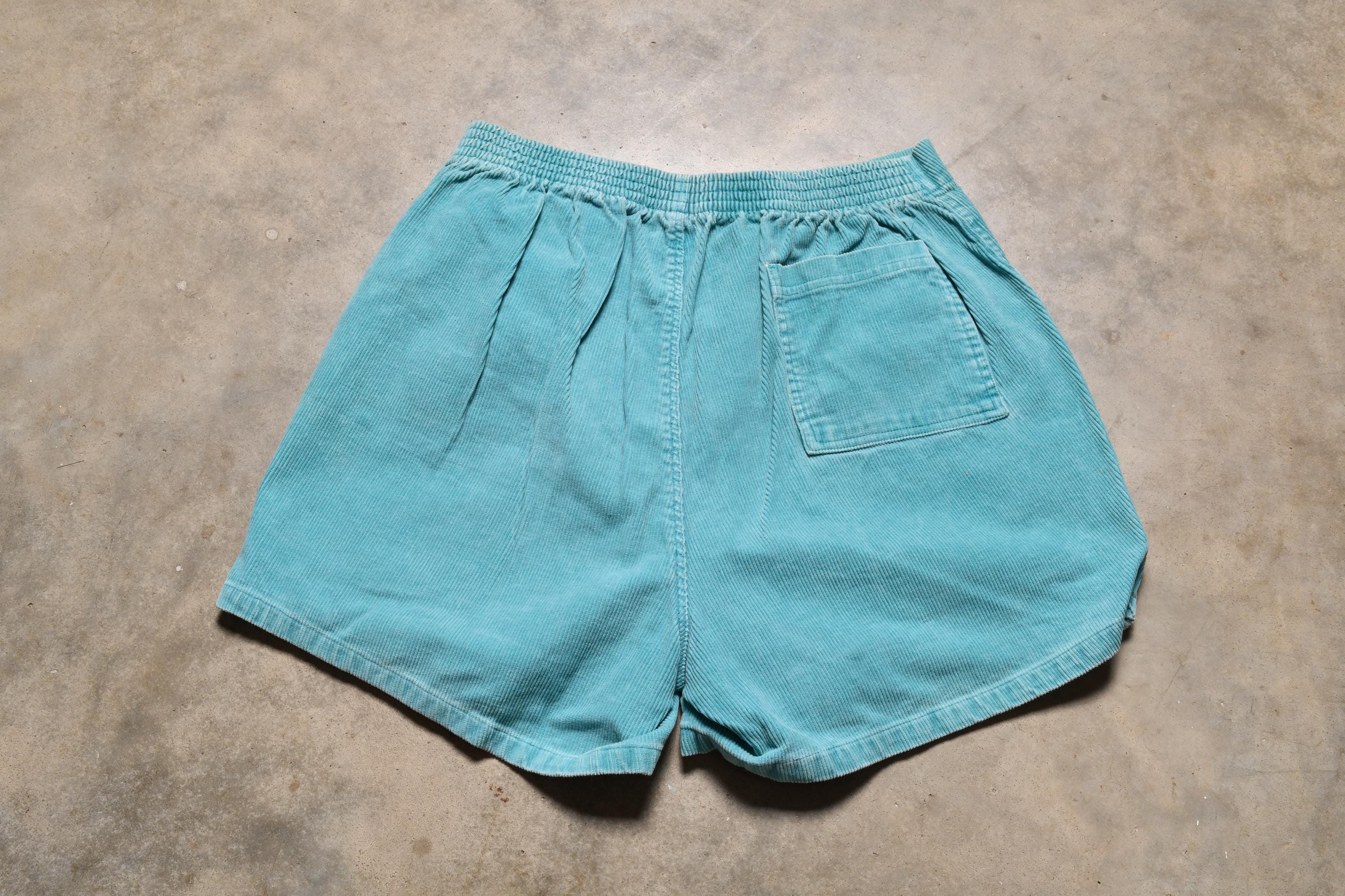 80's Mom Shorts - Blue | Levi's® CZ