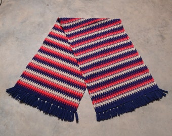 vintage 60s 70s scarf red white blue knit afghan blanket style 1960 1970 winter accesory hippie boho mod