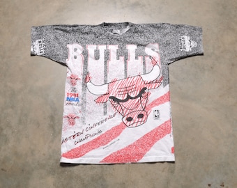 Vintage 90s Bulls Tee Shirt Jordan Pippen 70 Wins T-shirt Pro 