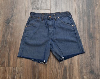 vintage 70s boys jean shorts Wrangler cut off cutoff 24 waist
