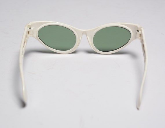 Vintage 50s 60s Sunglasses Copper Brown White Cat Eye Vintage 50s 60s Sunglasses Copper Brown White Cat Eye