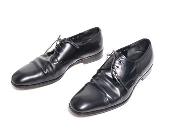 vintage 70s 80s black leather derby dress shoe cap toe 1970 1980 men size 8.5 EE wide Ferragamo Italy