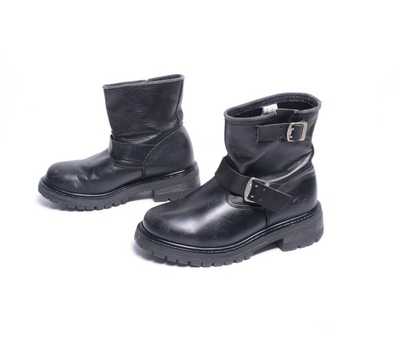 platform skechers boots