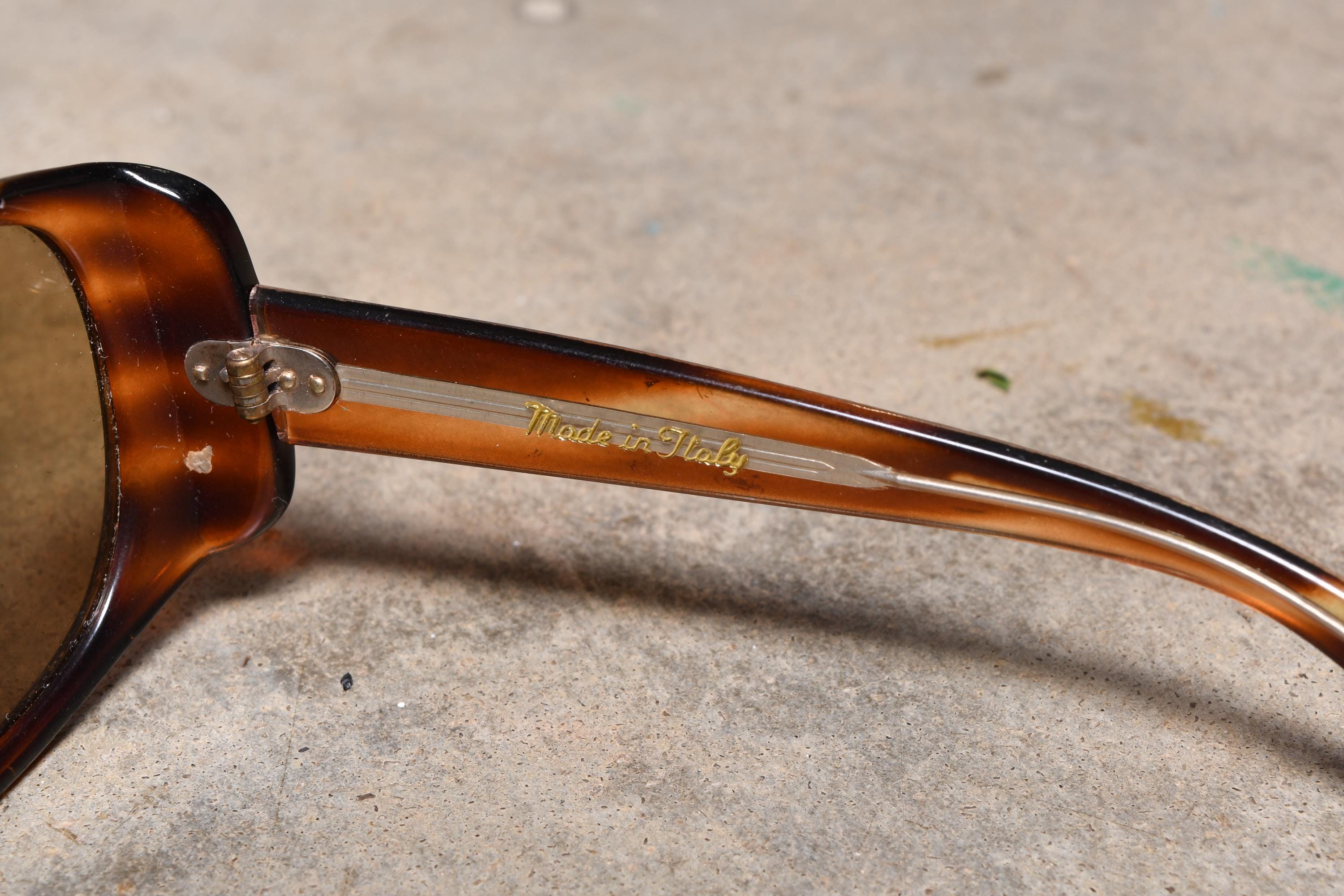True Vintage 1970s Deadstock Large Cherry Red Amber Lens  display picture 2