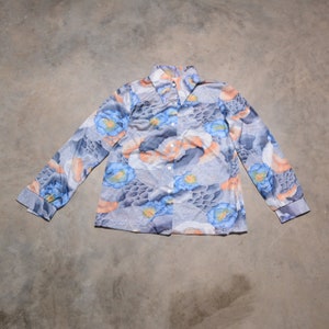 vintage 70s Aldens Fashions flower print blouse women&#39;s nylon Asian style watercolor button up shirt 1970 women fashion L/XL