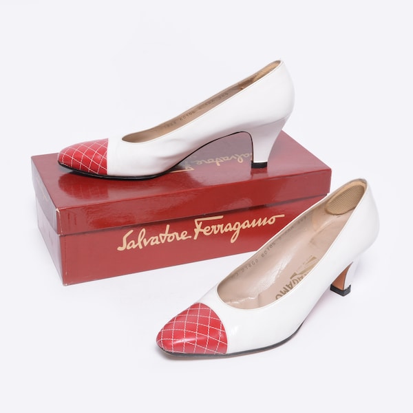 vintage 80s Ferragamo shoes white red leather quilted toe pump mid heel size 9.5 AAA 9 1/2