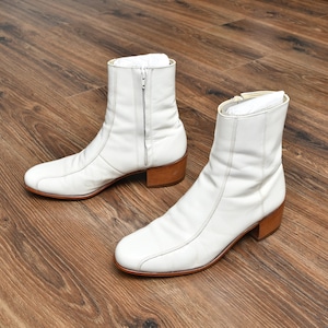 men vintage boots Florsheim chelsea boots white leather Beatle boot round toe dual seam men size 8.5 men vintage boots Florsheim chelsea boots white leather Beatle boot round toe dual seam men size 8.5