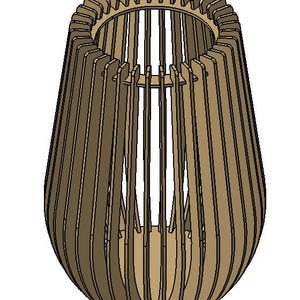 Könnte beinhalten: Ein dekorativer Gegenstand aus Holz in Vasenform. Der Artikel besteht aus vertikalen, gleichmäßig verteilten Holzlatten, die ein offenes, käfigartiges Design bilden. Die Farbe ist ein warmes Braun, mit einem abgerundeten Boden und einer ausgestellten Oberseite.