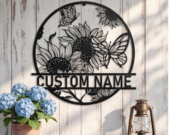 Decoración de pared metálica personalizada con girasoles, letrero floral personalizado con nombre, regalo sentimental para el Día de la Madre, letrero decorativo de mariposas para jardín.