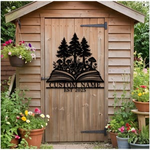 Personalisierte Buch Baum Metall Kunst, literarische Wald Wanddekor, benutzerdefinierte Name Studierzimmer Zeichen, Leseecke Ornament, Buch Liebhaber Natur Geschenk