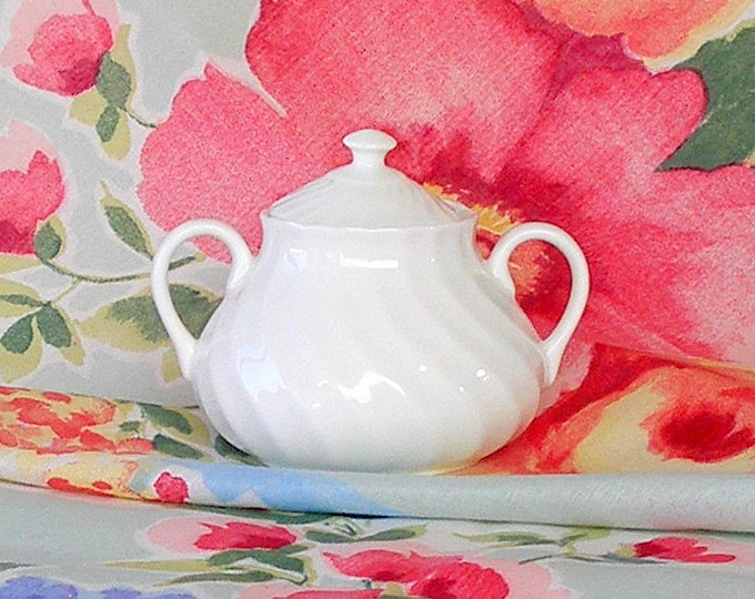 Vintage Wedgwood Candlelight Mini Sugar Bowl W/lid White Swirl English