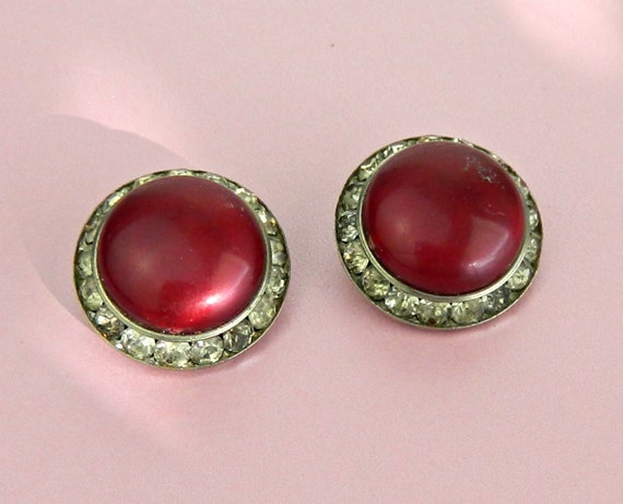 1940s Raspberry Red and Rhinestone Clip On Earring