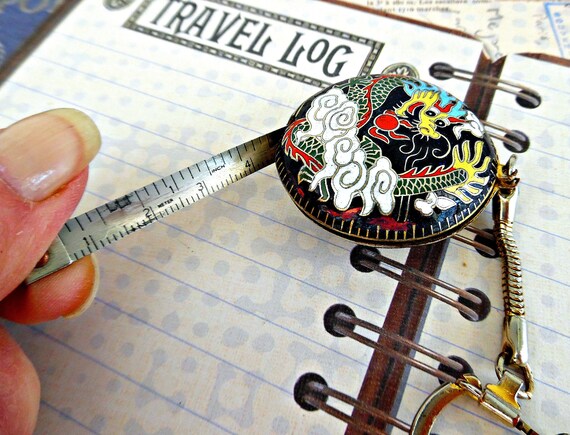 Vintage Cloisonne Tape Measure/Keychain with Drag… - image 4