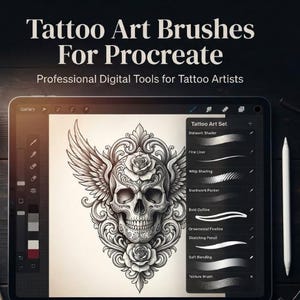 以下が含まれることがあります： Procreateのインターフェースを表示したデジタルタブレット。画面には、スカルとバラの白黒イラスト、Tattoo Art Setというタイトルのブラシメニュー、およびTattoo Art Brushes For Procreateというテキストが表示されています。