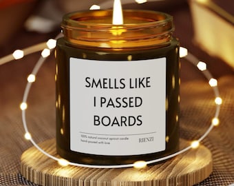 Vela perfumada "Huele a que aprobé el examen" / Regalo para nuevos médicos, regalo de graduación de la facultad de medicina para estudiantes de medicina, velas divertidas para estudiantes de doctorado