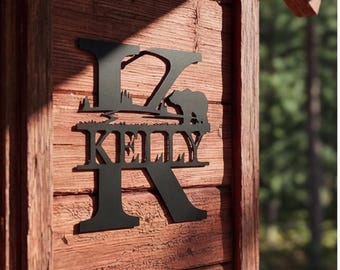 Targa personalizzata con il nome di famiglia, con silhouette di orso e albero, decorazione murale in metallo per la casa, targa personalizzata con il nome di famiglia per l'ingresso, regalo per la prima casa