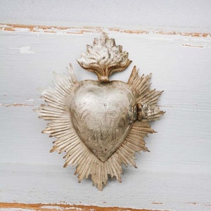 Sacred heart Milagro Ex Voto Reliquary Relic Religious Art