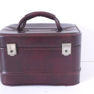 Porte-cartes bordeaux Train Case vintage français pour mariages