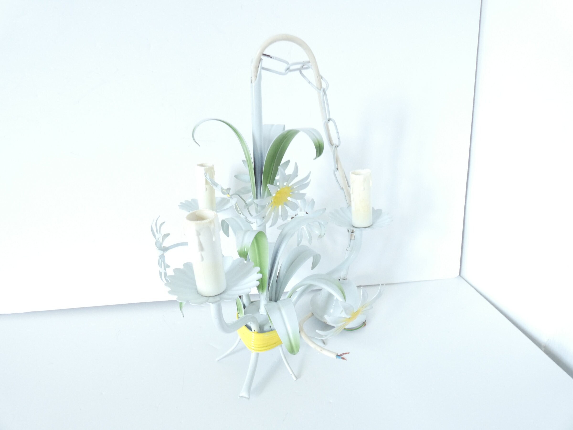 français lustre en métal vintage blanc et jaune marguerite floral tole -luminaire-pendentif