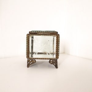 Jewellery Box Antique Ring Box Jewellery beveled glass with etchted star image 3