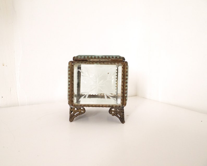 Jewellery Box Antique Ring Box Jewellery beveled glass with etchted star image 3