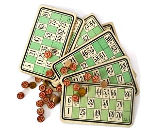 Jeu de cartes bingo français loto des années 60, français, éphémère, papier artisanal vintage avec marqueurs numériques en bois