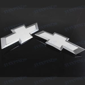 Emblemas de corbatín delantero y trasero para Chevrolet Silverado 1500 (2016-2018): Reemplazo completo del juego de insignias Chevrolet