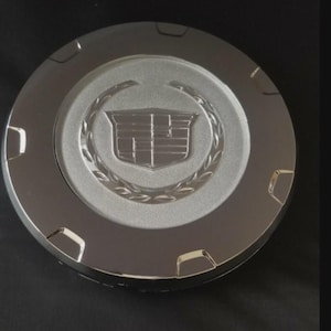 Tapacubos de rueda Cadillac Escalade de 22 pulgadas con logotipo de escudo liso, compatible con modelos 2007-2015 - Reemplazo de tapacubos de llanta 9597355