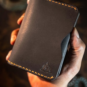 Carteira dobrável artesanal em couro pull-up | Porta-cartões | Presente de aniversário/Dia dos Pais