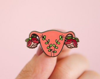 Broche en émail de l'utérus Art féministe - Floraison de l'utérus Cadeau féministe Droits des femmes Cuterus Droits reproductifs Girl Power Art Baby Shower