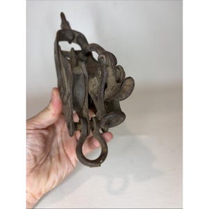 Vintage Pulley Come Along Hoist Ratchet image 4