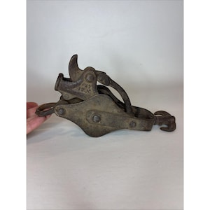 Vintage Pulley Come Along Hoist Ratchet image 1