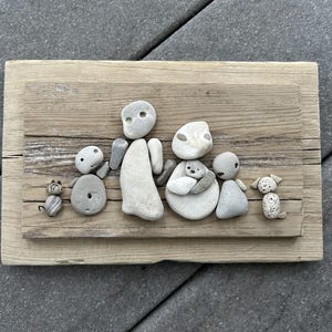 Beach Stone Family on Driftwood // Pebble Art //  Beach Decor // Rock art // Driftwood Art