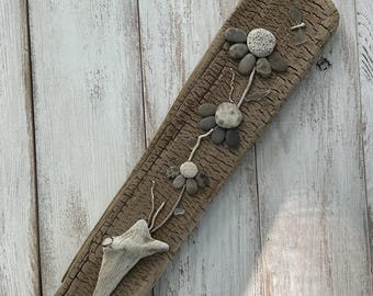 Driftwood Art: Lake Michigan Petoskey Stone Flowers Beach Decor