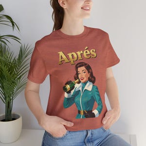 Après Ski Vintage Brunette Graphic Tee, Unisex Short Sleeve T-Shirt, Winter Apparel, Cozy Ski Trip Shirt, Ski Holiday Gift, Retro Girl
