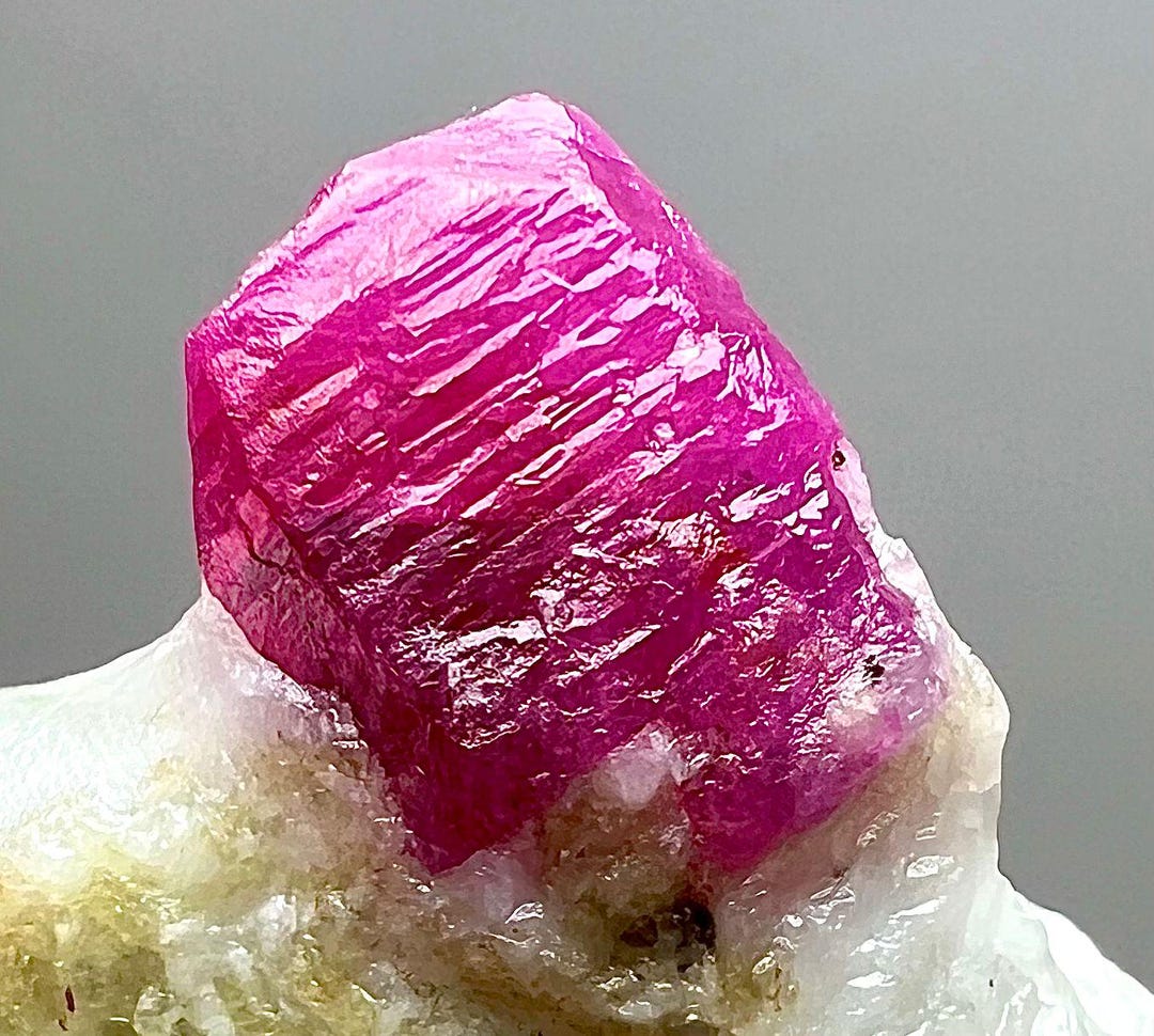 Ruby Crystal With Calcite Specimen on Matrix|jegdalek,sorobi District ...