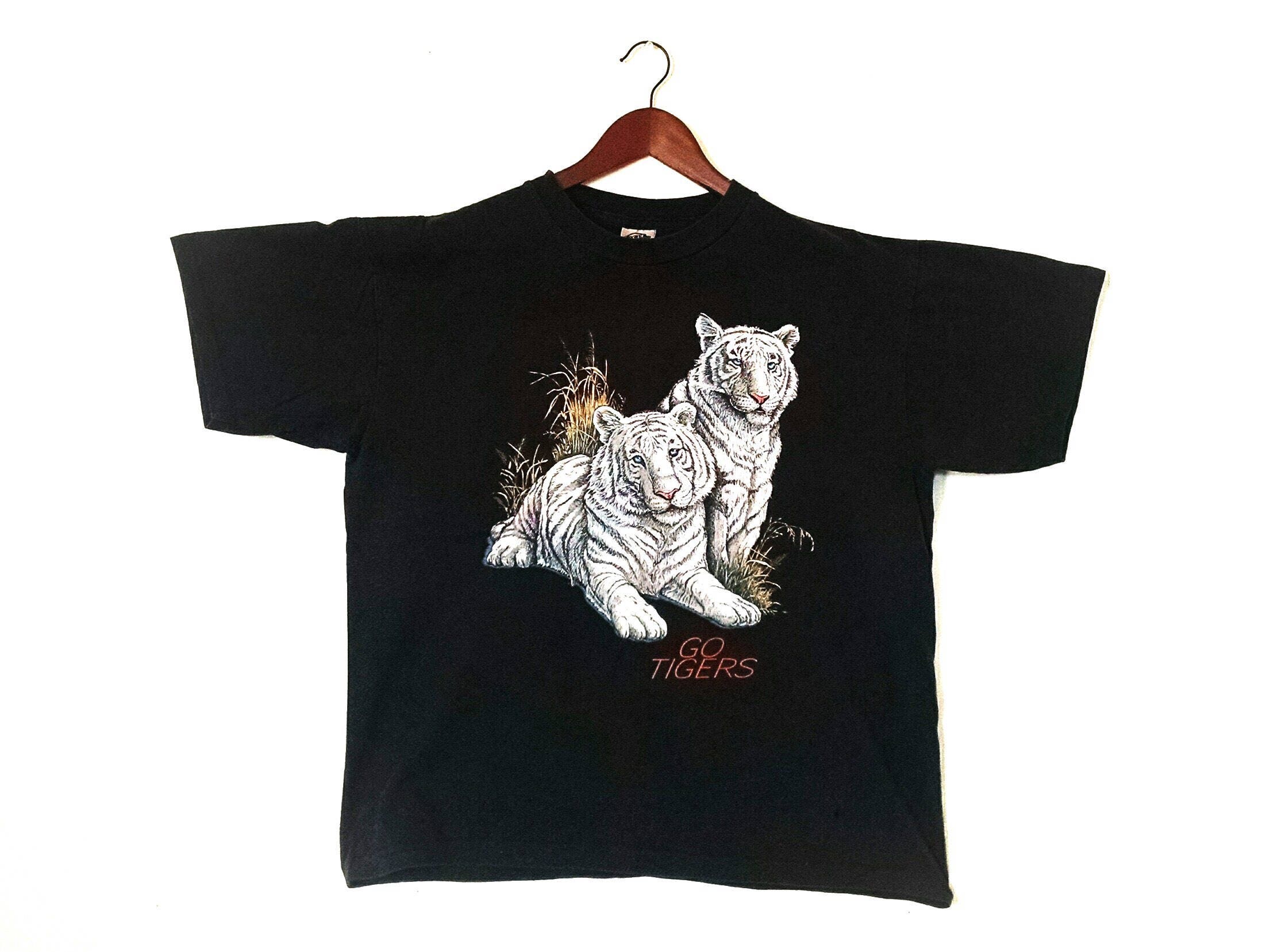 Vintage distressed 1990s Siberian Tiger tshirt // thrashed | Etsy