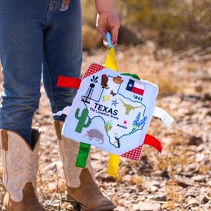 Texas State Pride Crinkle Tag Toy Square Stroller Gift for Baby - Teaches State Facts