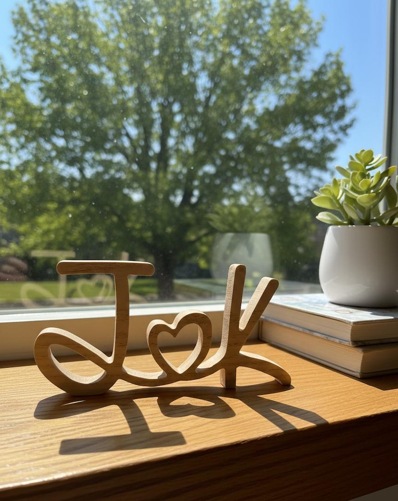 Letrero con iniciales de pareja / Letrero de madera personalizado con nombre / Regalo de San Valentín o de boda imagen 4
