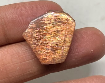 Natürlicher roher Sonnenstein - irisierender oranger Edelstein-Kristall, raues Mineral für Schmuck & Sammlung ”18.70 Karat
