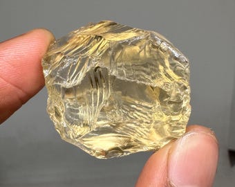 Natürlicher Citrin-Quarz-Rohkristall - roher gelber Quarz-Stein für die Schmuckherstellung, Heilung & Sammler