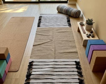 Handgewebte Boho Yogamatte, Meditationsteppich aus Baumwolle, Neutraler Bodenläufer, Workout-Matte, Minimalistischer Wohndekor-Teppich, Umweltfreundlicher Gebetsteppich